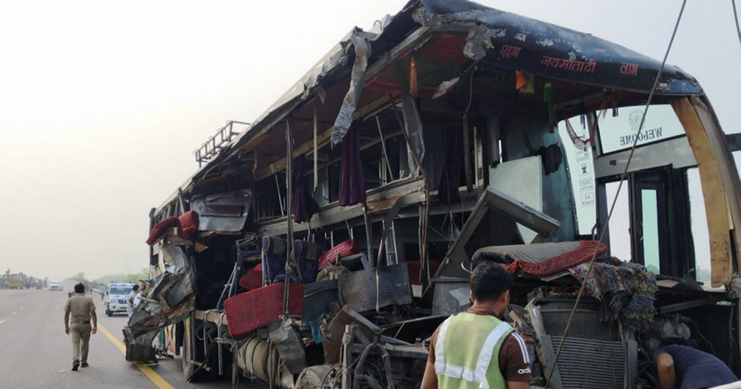 Tragic Accident on Agra-Lucknow Expressway: 18 Dead as Double Decker Bus Collides with Milk Tanker